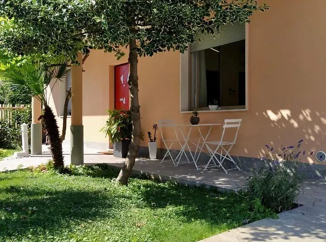 Joy - Iconic Heritage Гостевой дом Монтесильвано